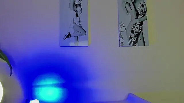 Snapshot of SamayRyann chatting on 12-02-25, 12:54 SamayRyann online show from 12-02-25, 12:54