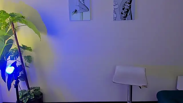 Snapshot of SamayRyann chatting on 12-18-25, 01:06 SamayRyann online show from 12-18-25, 01:06