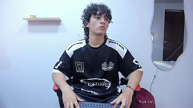 Snapshot of JackesTaylor chatting on 09-22-25, 04:47 JackesTaylor online show from 09-22-25, 04:47