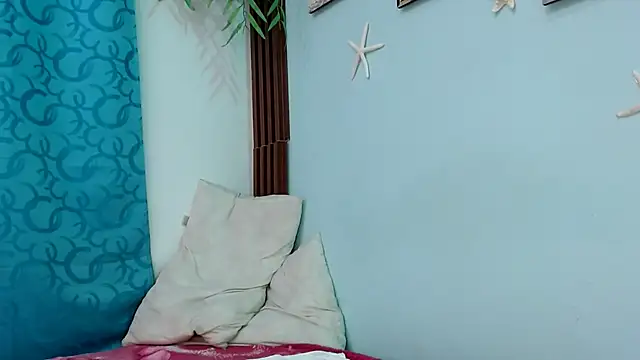 Snapshot of eladyrous98 chatting on 09-14-25, 04:22 eladyrous98 online show from 09-14-25, 04:22