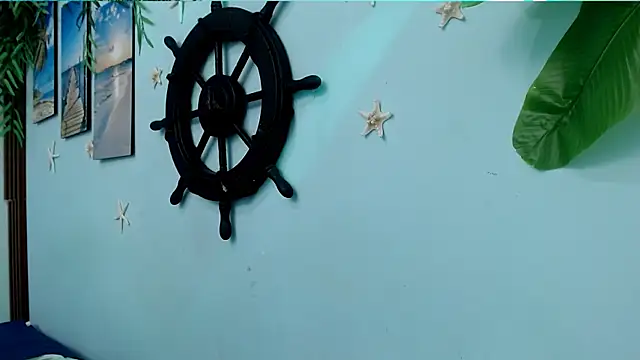 Snapshot of eladyrous98 chatting on 10-09-25, 02:37 eladyrous98 online show from 10-09-25, 02:37