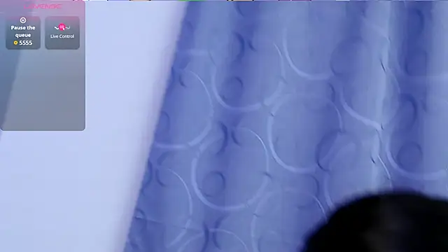 Snapshot of eladyrous98 chatting on 10-27-25, 02:59 eladyrous98 online show from 10-27-25, 02:59