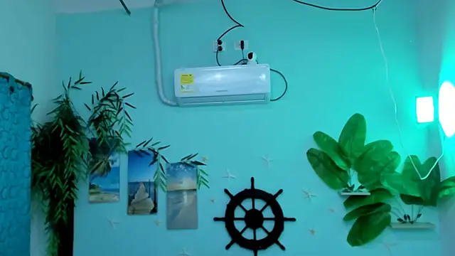 Snapshot of eladyrous98 chatting on 11-28-25, 07:00 eladyrous98 online show from 11-28-25, 07:00