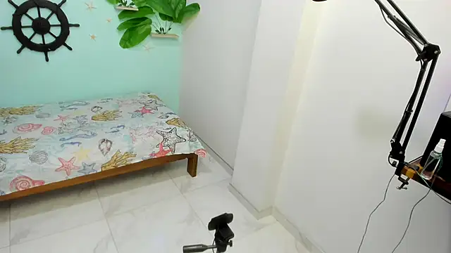 Snapshot of eladyrous98 chatting on 02-02-26, 01:32 eladyrous98 online show from 02-02-26, 01:32