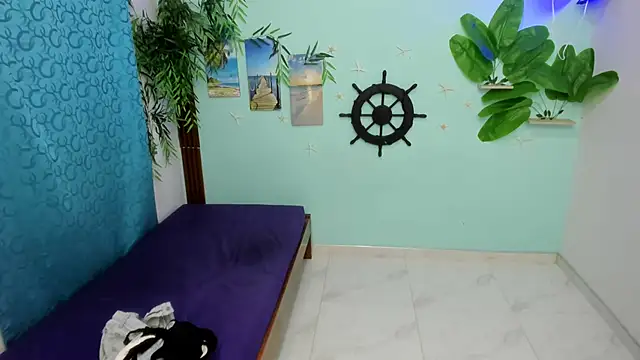 Snapshot of eladyrous98 chatting on 02-20-26, 01:11 eladyrous98 online show from 02-20-26, 01:11