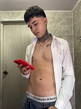 Snapshot of samm4044 chatting on 09-26-25, 08:57 samm4044 online show from 09-26-25, 08:57