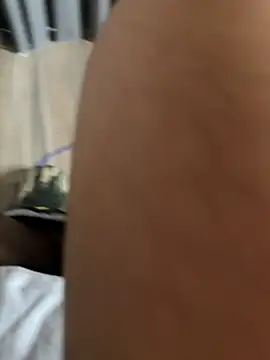 Snapshot of samm4044 chatting on 02-21-26, 05:58 samm4044 online show from 02-21-26, 05:58