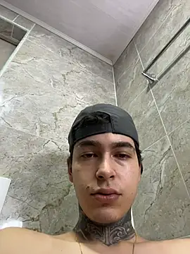 Snapshot of samm4044 chatting on 03-10-26, 02:05 samm4044 online show from 03-10-26, 02:05