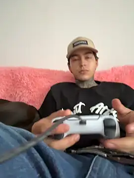 Snapshot of samm4044 chatting on 03-28-26, 09:25 samm4044 online show from 03-28-26, 09:25