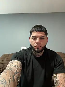 Snapshot of crazybarber69 chatting on 03-30-26, 03:24 crazybarber69 online show from 03-30-26, 03:24