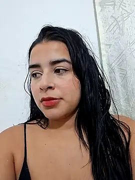 Snapshot of channell0 chatting on 09-11-25, 05:07 channell0 online show from 09-11-25, 05:07