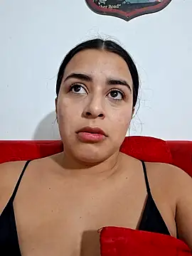 Snapshot of channell0 chatting on 10-10-25, 05:39 channell0 online show from 10-10-25, 05:39