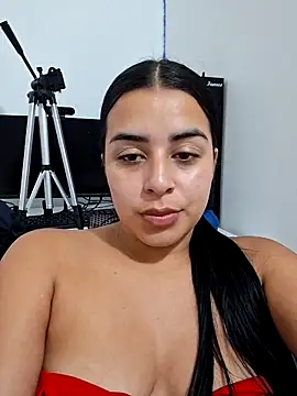 Snapshot of channell0 chatting on 11-04-25, 06:34 channell0 online show from 11-04-25, 06:34