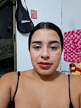 Snapshot of channell0 chatting on 11-09-25, 05:28 channell0 online show from 11-09-25, 05:28