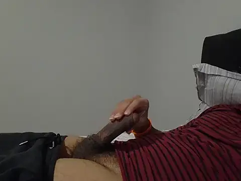 Snapshot of Sailor9898 chatting on 11-17-25, 01:33 Sailor9898 online show from 11-17-25, 01:33