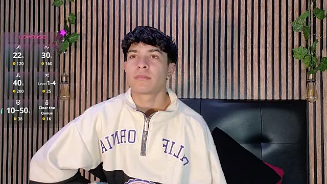 Snapshot of Felipe_boy1 chatting on 10-12-25, 03:38 Felipe boy1 online show from 10-12-25, 03:38