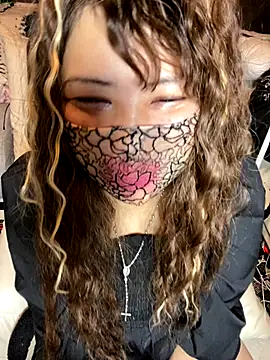 Snapshot of xoxLILxMELOxox chatting on 10-12-25, 03:44 xoxLILxMELOxox online show from 10-12-25, 03:44