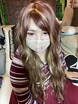 Snapshot of xoxLILxMELOxox chatting on 10-20-25, 03:12 xoxLILxMELOxox online show from 10-20-25, 03:12