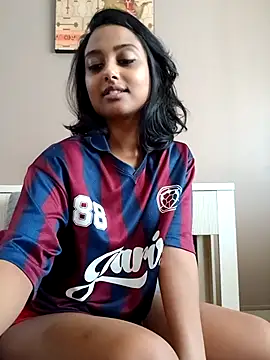 littlemissdevil69 online show from 02-10-26, 07:23