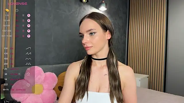 litlle angelll online show from 05-31-26, 06:09