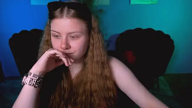 foxy tease  online show from 11-13-25, 10:14