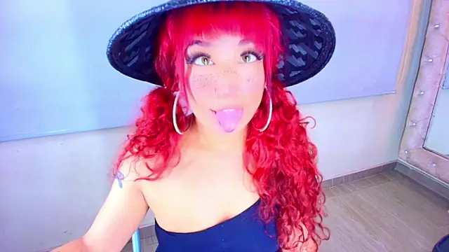 Snapshot of Soleil_66 chatting on 06-06-26, 04:28 Soleil 66 online show from 06-06-26, 04:28
