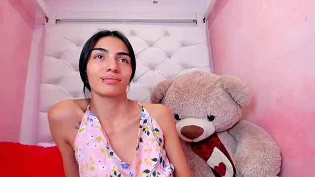 Snapshot of eimy_skinny_ chatting on 03-24-26, 01:49 eimy skinny online show from 03-24-26, 01:49