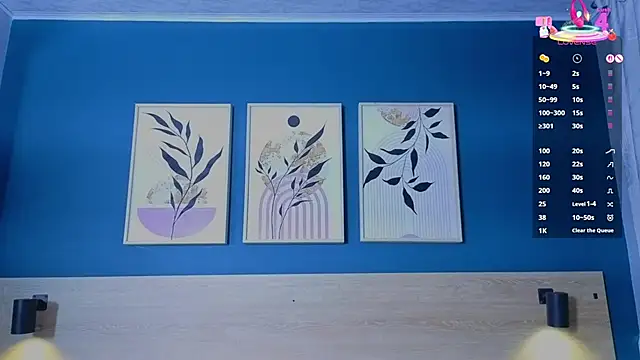 SarahMiler  online show from 10-04-25, 11:41