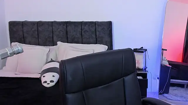 Taylormaxwell online show from 02-27-26, 09:26