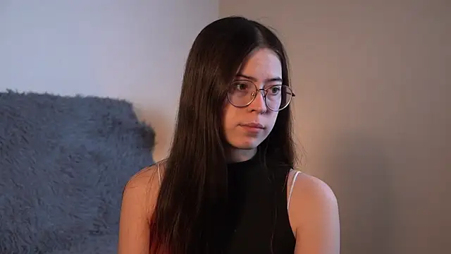 ywixos online show from 12-19-25, 02:24