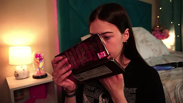 ywixos online show from 04-29-26, 03:49