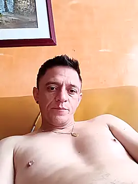 leon8013A online show from 10-17-25, 02:41