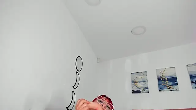 Maddy Mills online show from 04-20-26, 06:53