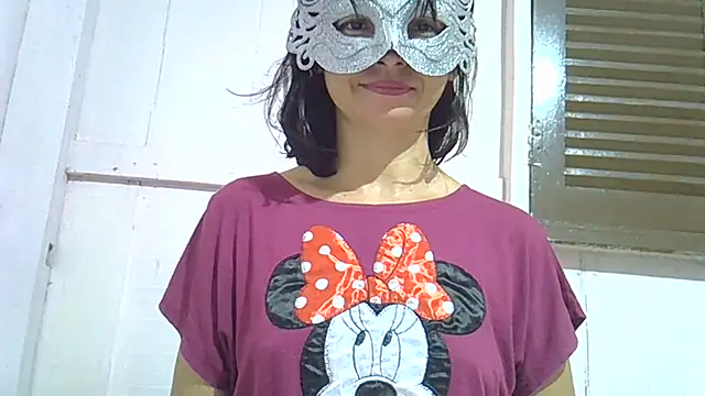 Luana sexy42 online show from 05-12-26, 04:31