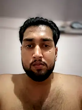 Snapshot of aka_big chatting on 12-14-25, 06:45 aka big online show from 12-14-25, 06:45