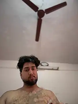 Snapshot of aka_big chatting on 02-08-26, 05:44 aka big online show from 02-08-26, 05:44