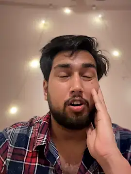 Snapshot of aka_big chatting on 02-21-26, 04:19 aka big online show from 02-21-26, 04:19