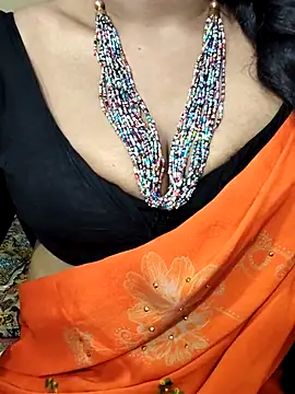 Snapshot of Hotty_Sonali chatting on 09-10-25, 02:28 Hotty Sonali online show from 09-10-25, 02:28