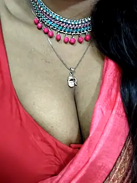 Snapshot of Hotty_Sonali chatting on 09-15-25, 02:50 Hotty Sonali online show from 09-15-25, 02:50