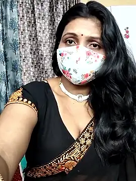 Snapshot of Hotty_Sonali chatting on 03-07-26, 05:32 Hotty Sonali online show from 03-07-26, 05:32