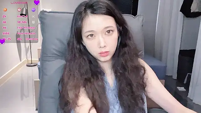 NiNi-baby520 online show from 09-10-25, 07:30