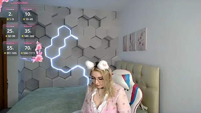 aliicemeow online show from 03-29-26, 09:42