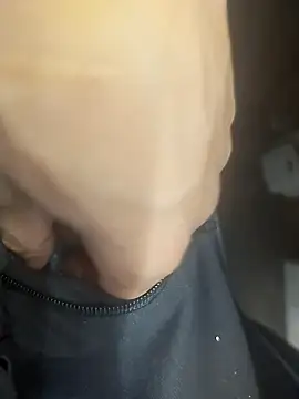 pasivosumi18554 online show from 12-04-25, 07:44