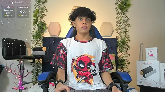 Snapshot of _taylor_black chatting on 11-13-25, 09:25 taylor black online show from 11-13-25, 09:25