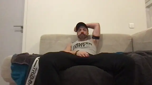 Snapshot of Zaak91190 chatting on 11-28-25, 10:45 Zaak91190 online show from 11-28-25, 10:45