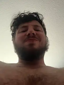 Snapshot of blueeyedman8 chatting on 04-16-26, 05:25 blueeyedman8 online show from 04-16-26, 05:25