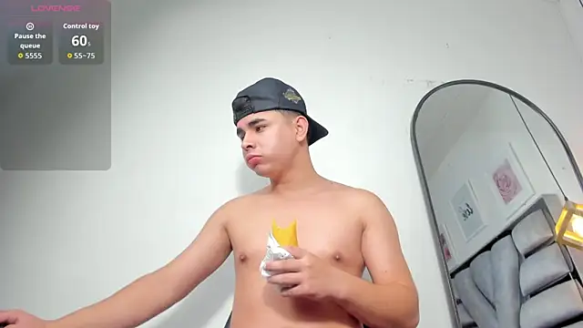 lianfox  online show from 02-03-26, 01:05