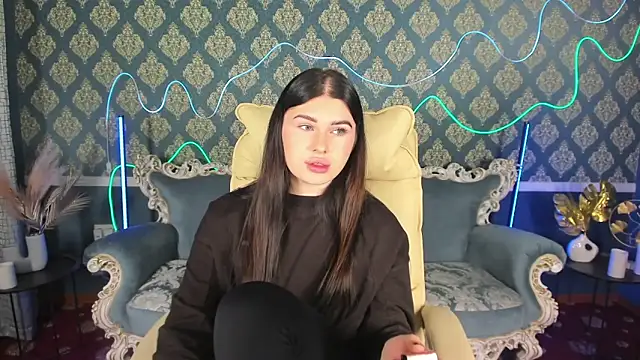 Neyla Charm online show from 11-06-25, 08:10