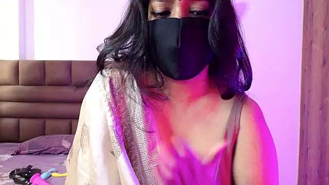 Snapshot of Gulaboo100 chatting on 11-22-25, 07:07 Gulaboo100 online show from 11-22-25, 07:07