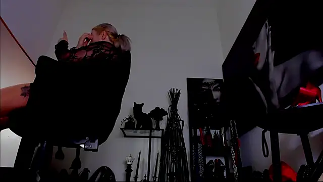 demisweet online show from 02-13-26, 05:58